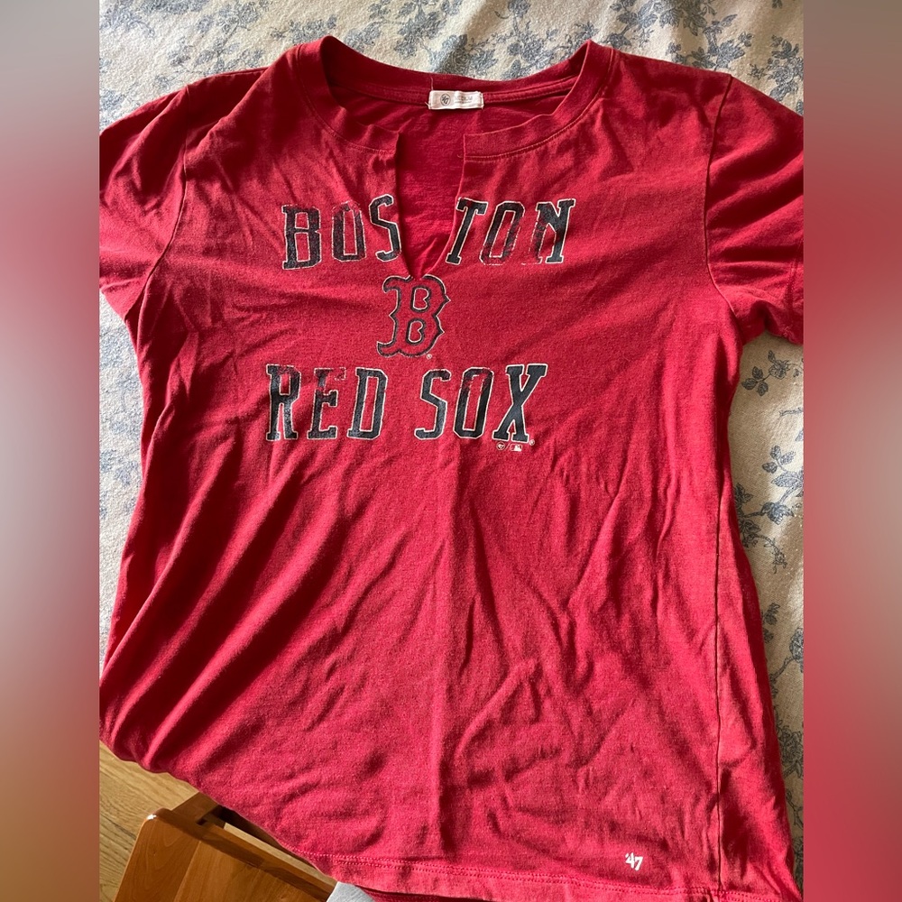 ‘47 medium Boston Red Sox tee shirt